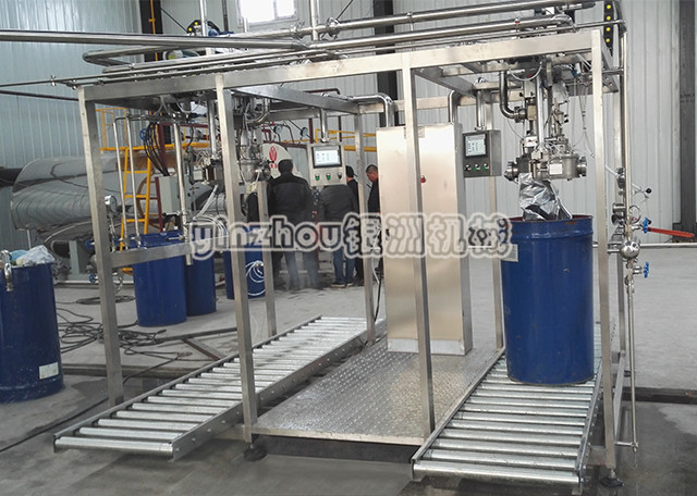 大袋无菌灌装机.jpg 大袋无菌灌装机.jpg