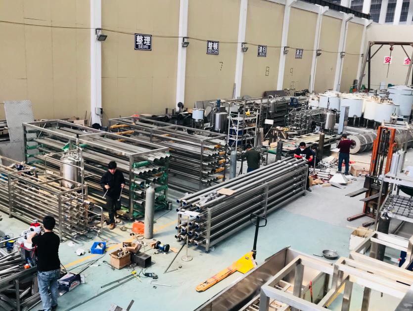 1657347299747160.jpg 管式杀菌机车间.jpg